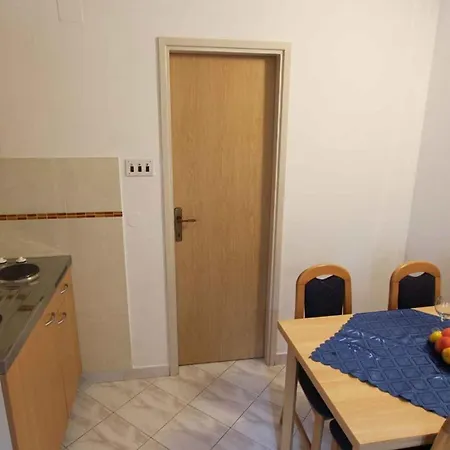 Apartment 22 *