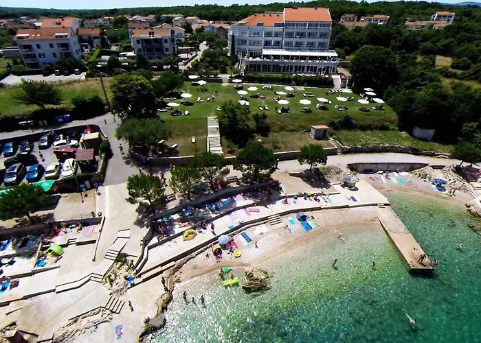 Apartament 22 *