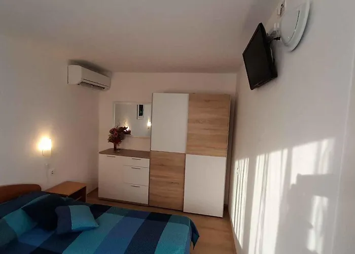 22 Porat (Krk)